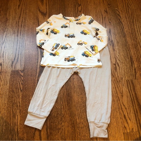 NEW Angel Dear Henley Top and Jogger Set | Retro Construction - Picture 2 of 12
